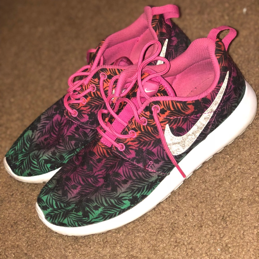 Nike roshe runs